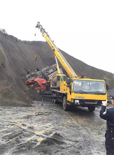 巫山上犹道路救援